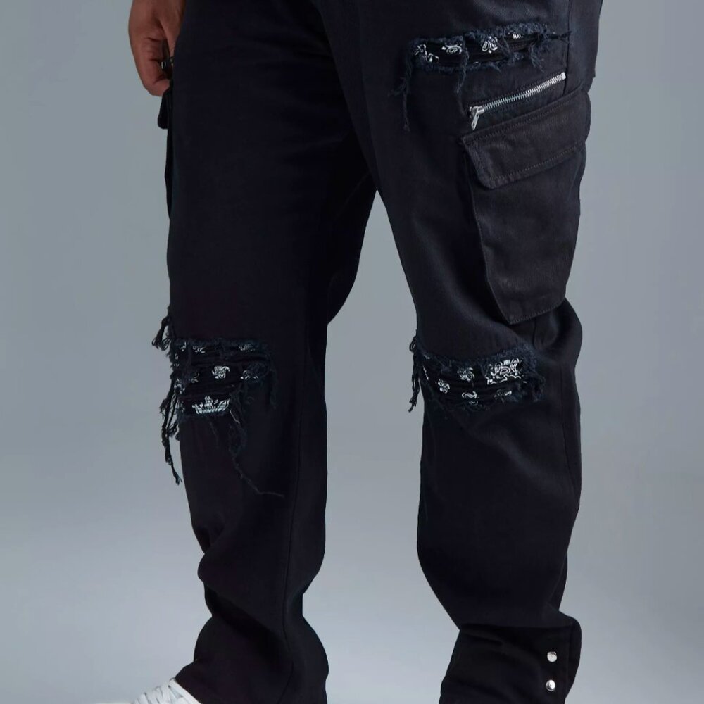 Boohoo Man Straight Leg Black Cargo Jeans (Size 40)